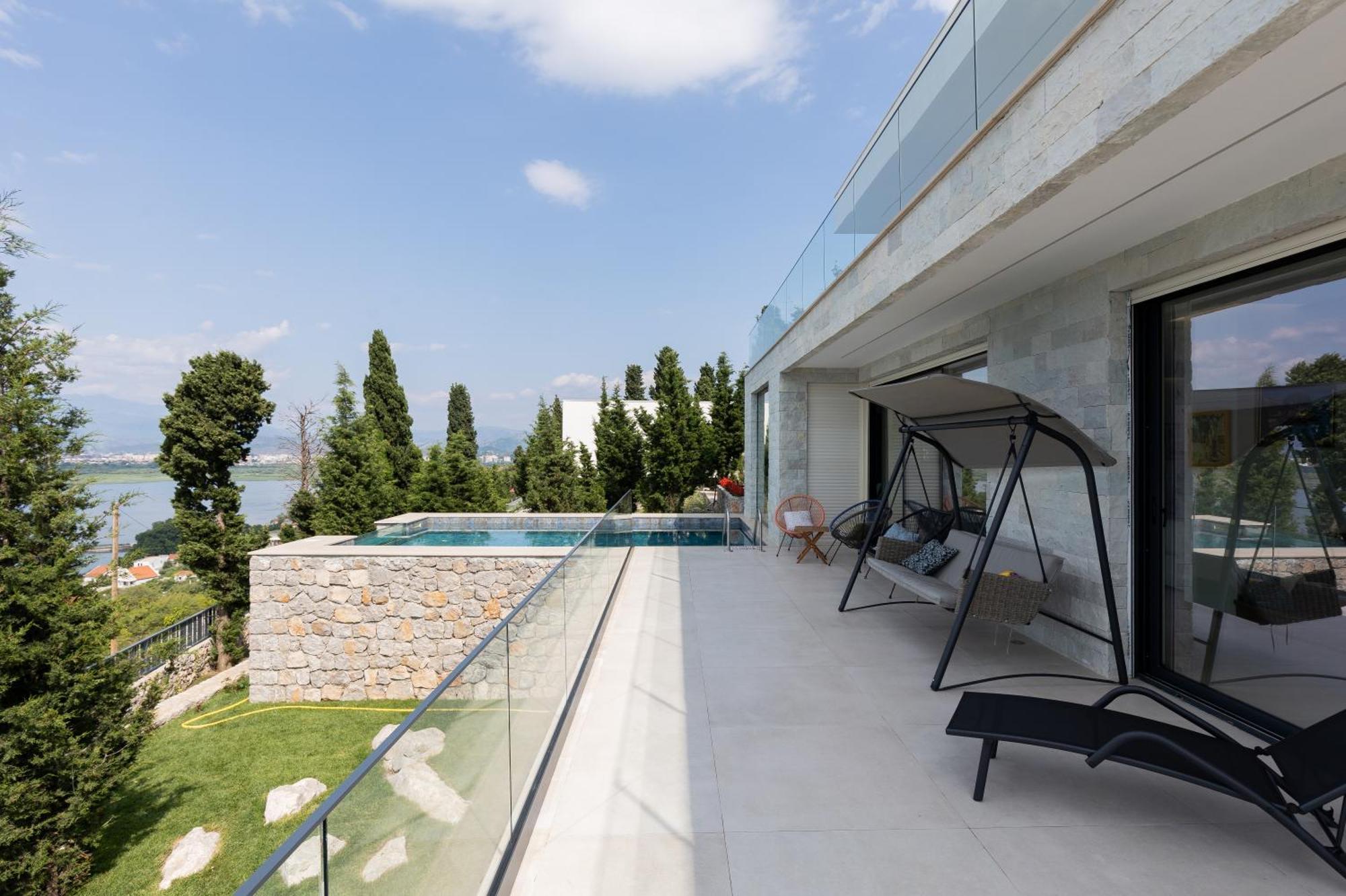 The Luxury Villa Shiroka ภายนอก รูปภาพ