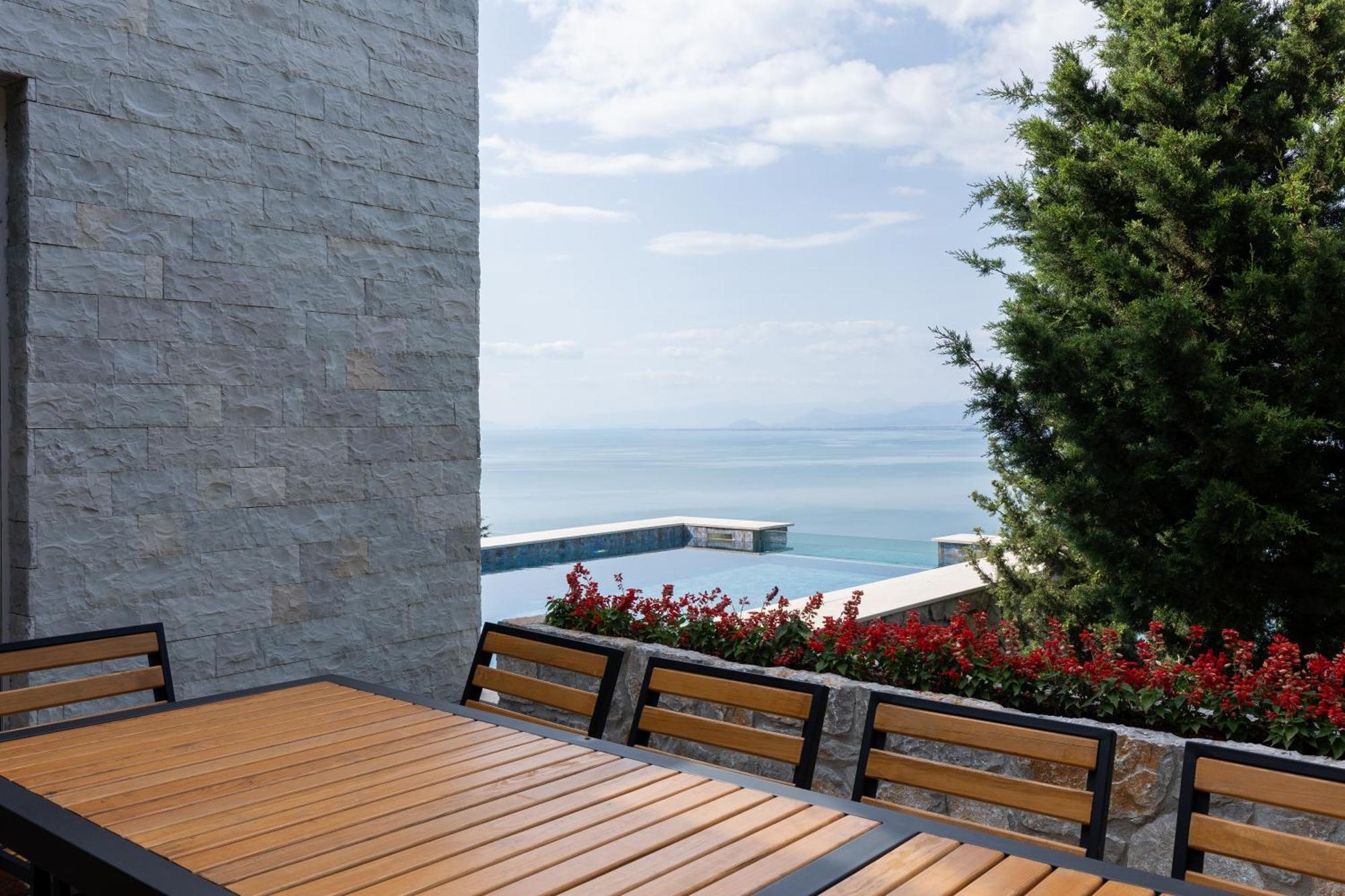The Luxury Villa Shiroka ภายนอก รูปภาพ
