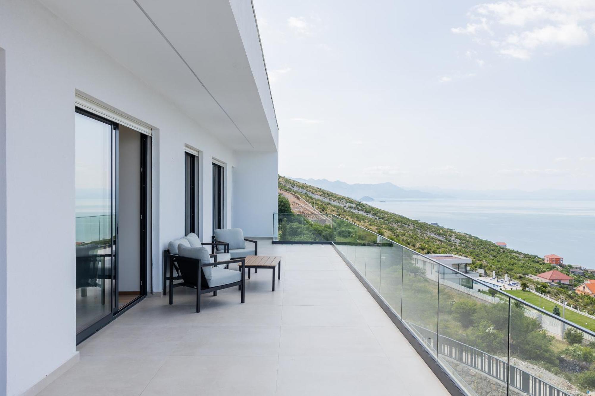 The Luxury Villa Shiroka ภายนอก รูปภาพ