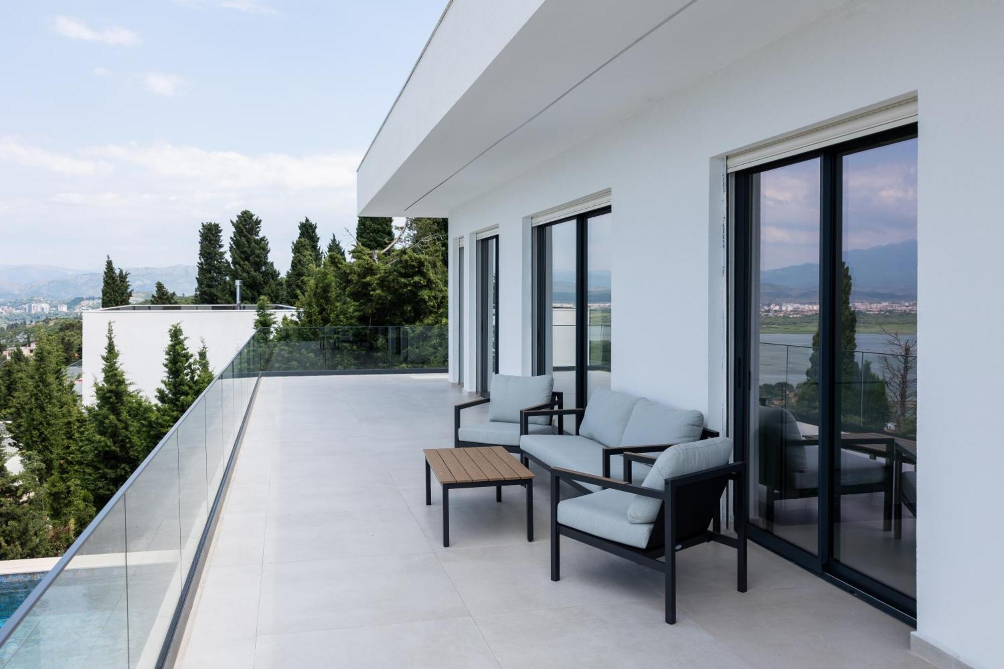 The Luxury Villa Shiroka ภายนอก รูปภาพ