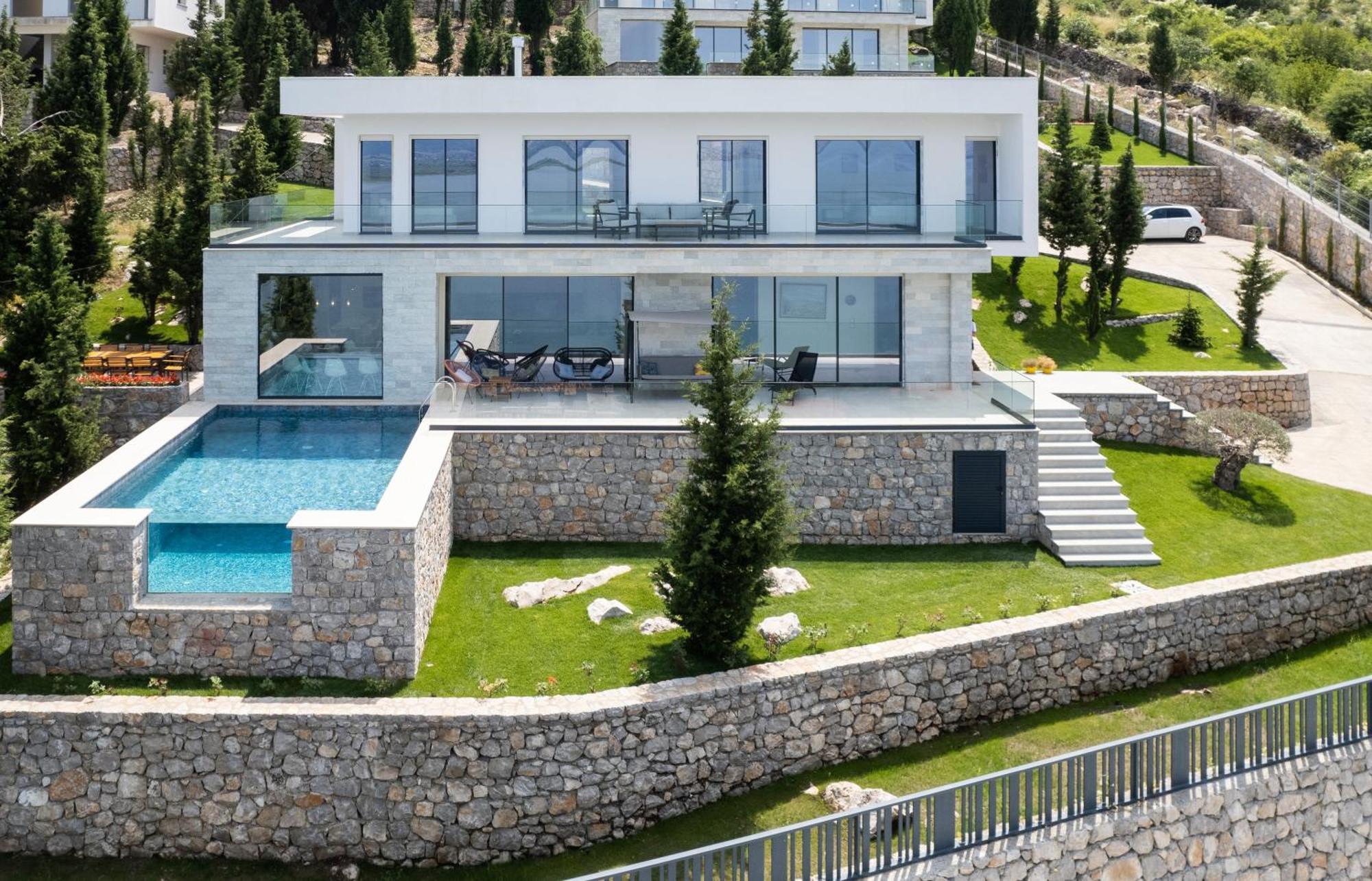 The Luxury Villa Shiroka ภายนอก รูปภาพ